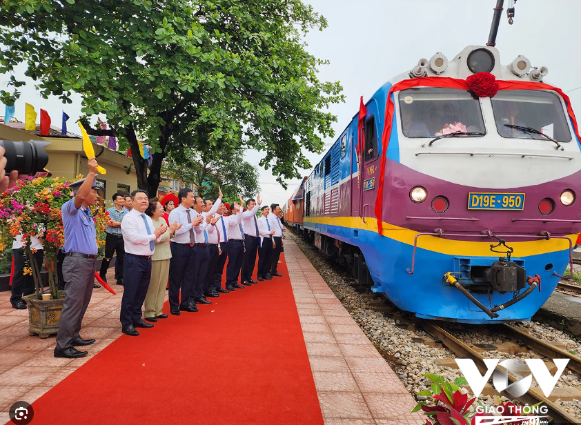 THỜI SỰ 12H TRƯA 2/5/2024: Khai trương đoàn tàu chuyển hàng từ ga đường sắt Cao Xá, Hải Dương gia nhập liên vận quốc tế.